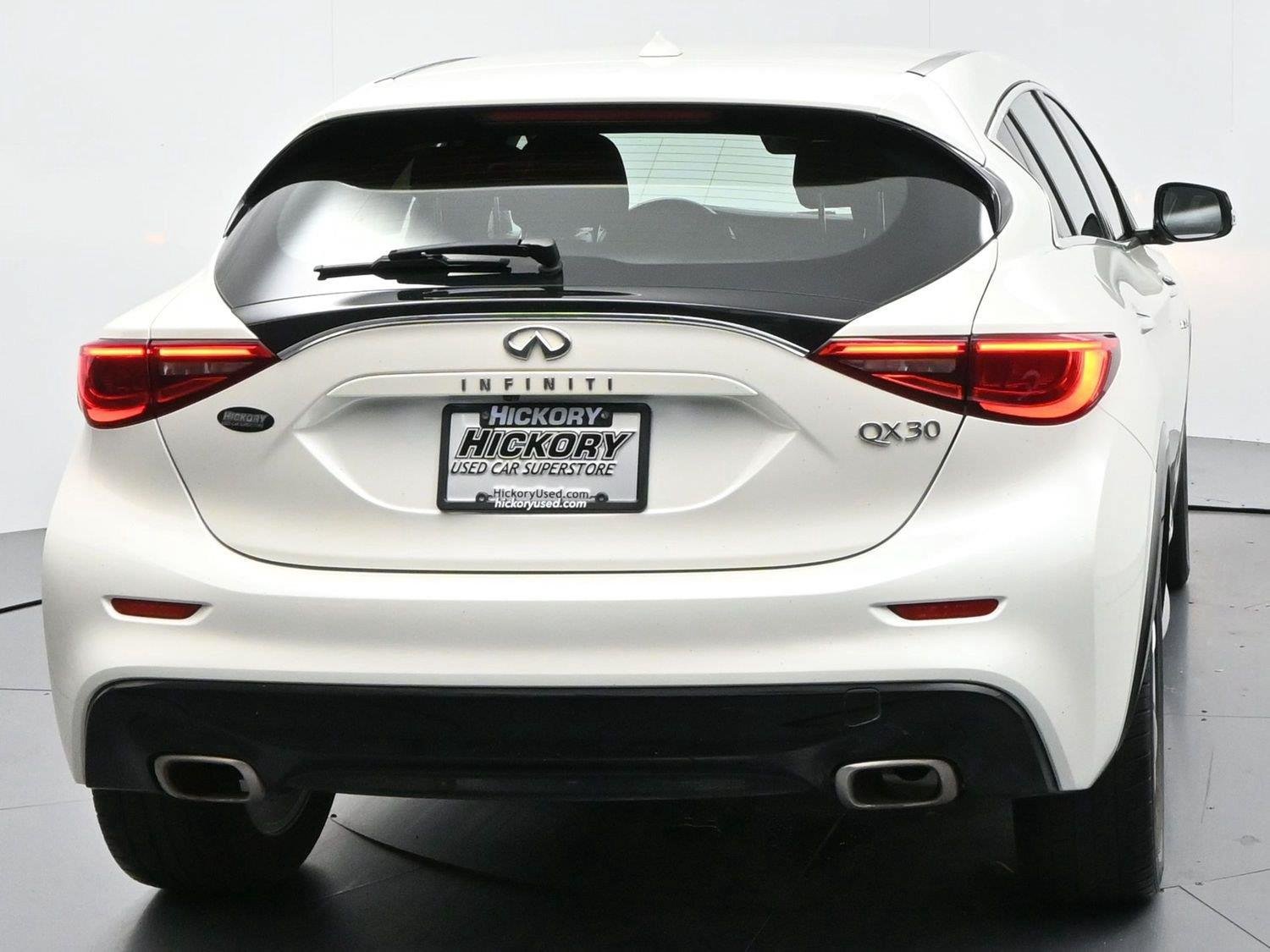 Used 2018 INFINITI QX30 FWD image 6