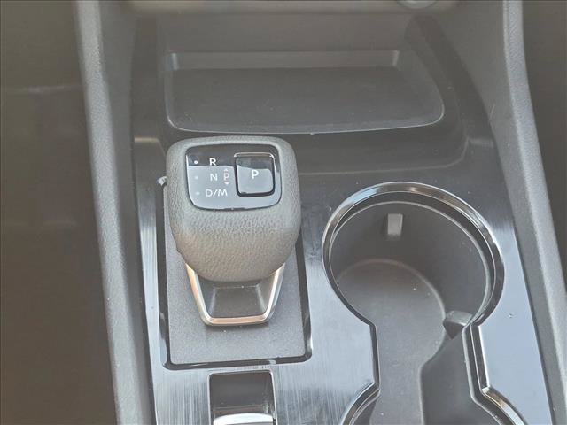Used 2025 Nissan Rogue SV FWD image 12