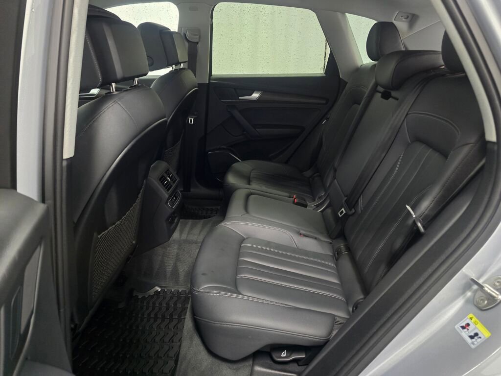 Used 2023 Audi Q5 2.0T Premium w/ Convenience Package image 20