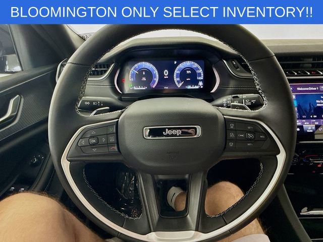 New 2025 Jeep Grand Cherokee Altitude w/ Trailer Tow Package image 11