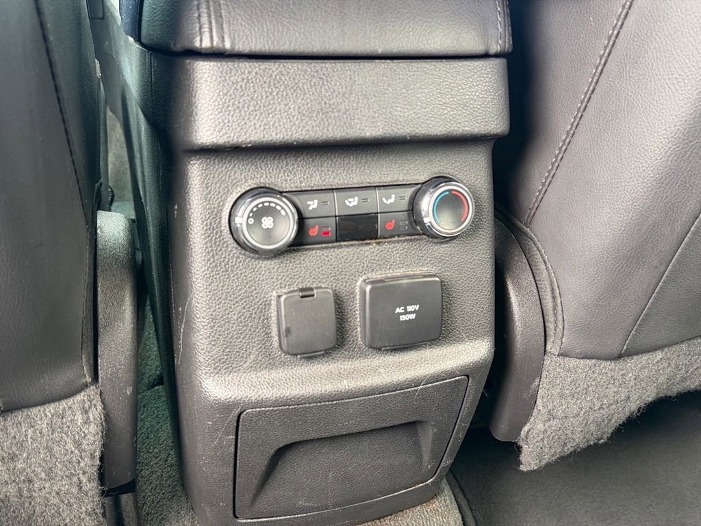 Used 2015 Ford Explorer Limited image 17