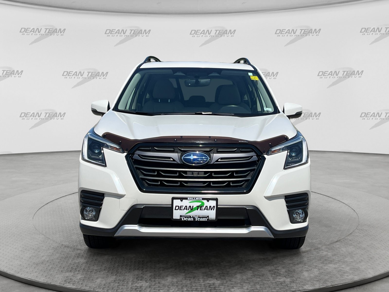 Used 2023 Subaru Forester Limited AWD/4WD image 2