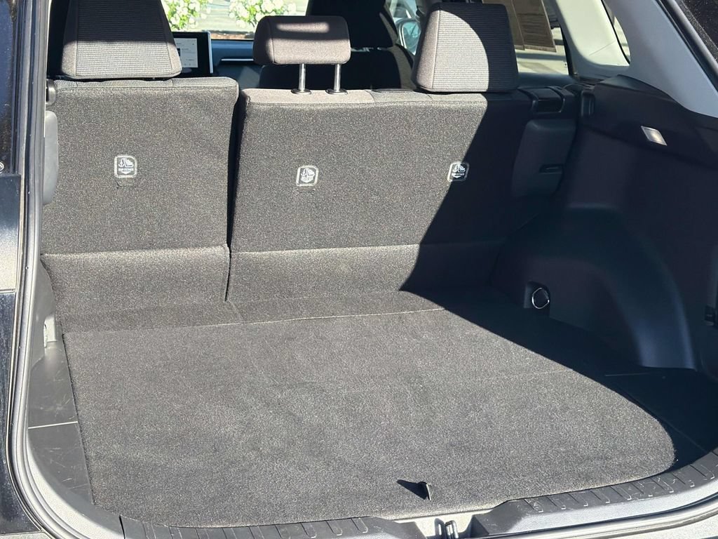 Certified 2025 Toyota RAV4 LE FWD image 8