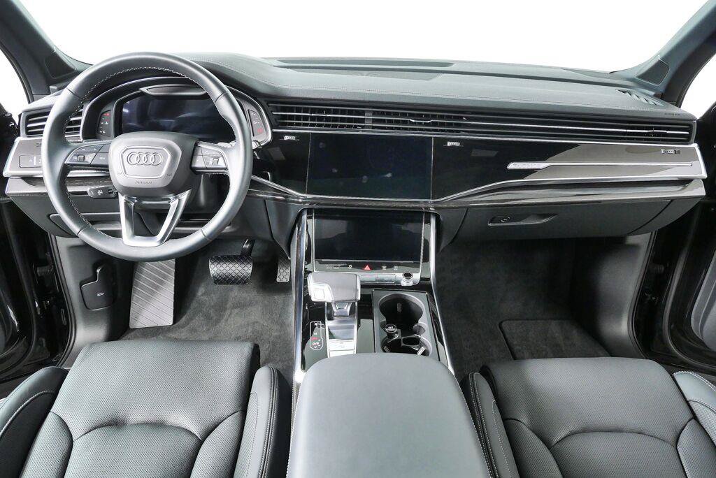 Used 2025 Audi Q7 3.0T Prestige AWD/4WD image 21