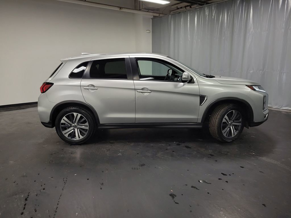 Used 2022 Mitsubishi Outlander Sport SE image 9