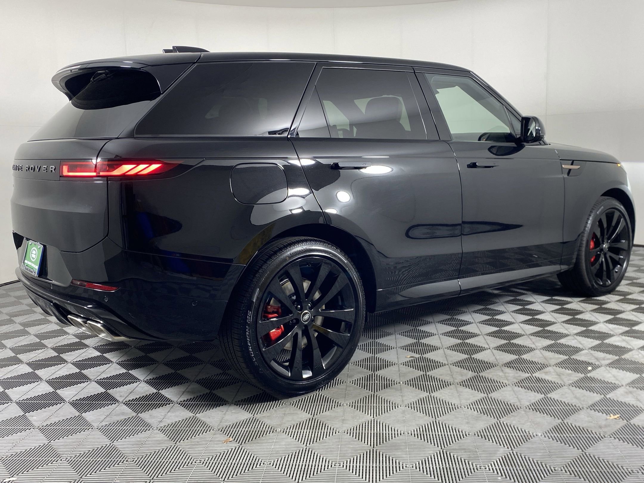 New 2025 Land Rover Range Rover Sport Dynamic SE image 7