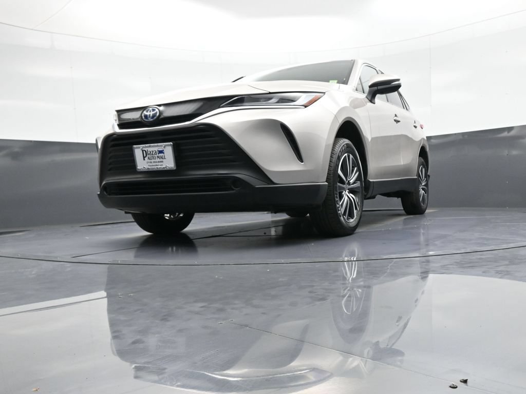 Certified 2024 Toyota Venza LE AWD/4WD image 25