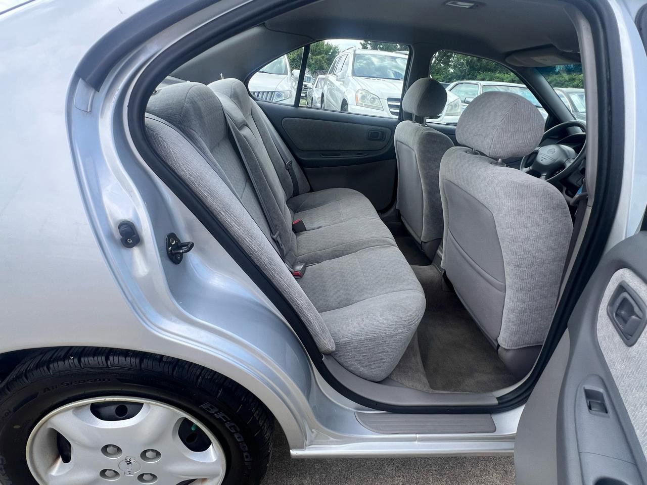 Used 2001 Nissan Altima GXE image 31