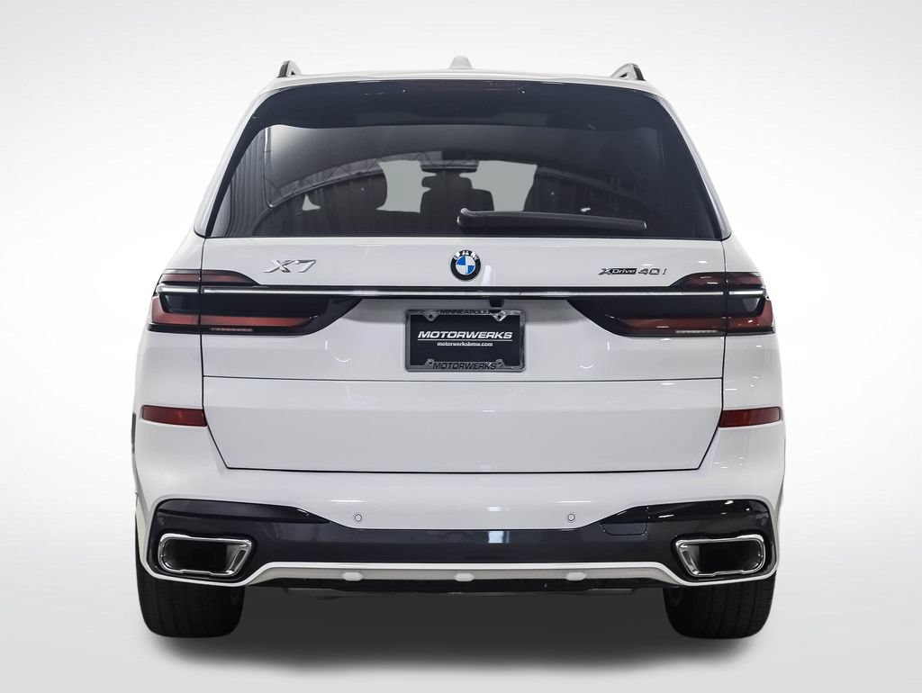 Certified 2026 BMW X7 xDrive40i AWD/4WD image 4