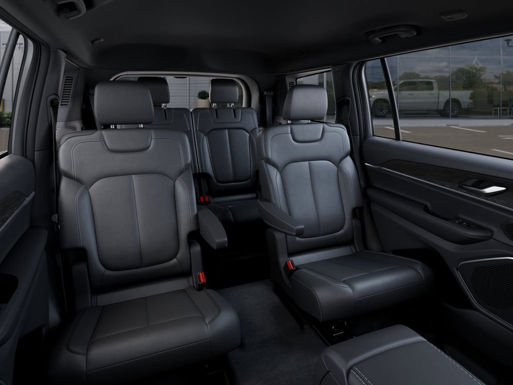 New 2026 Jeep Grand Cherokee L Limited AWD/4WD image 15