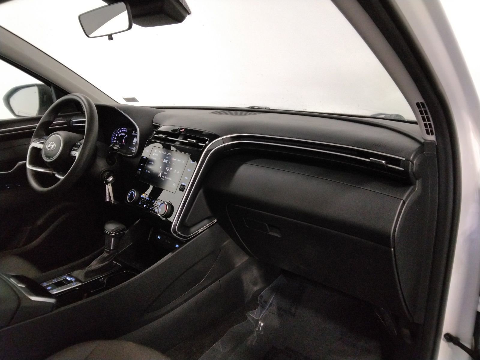 Used 2023 Hyundai Tucson SE image 36