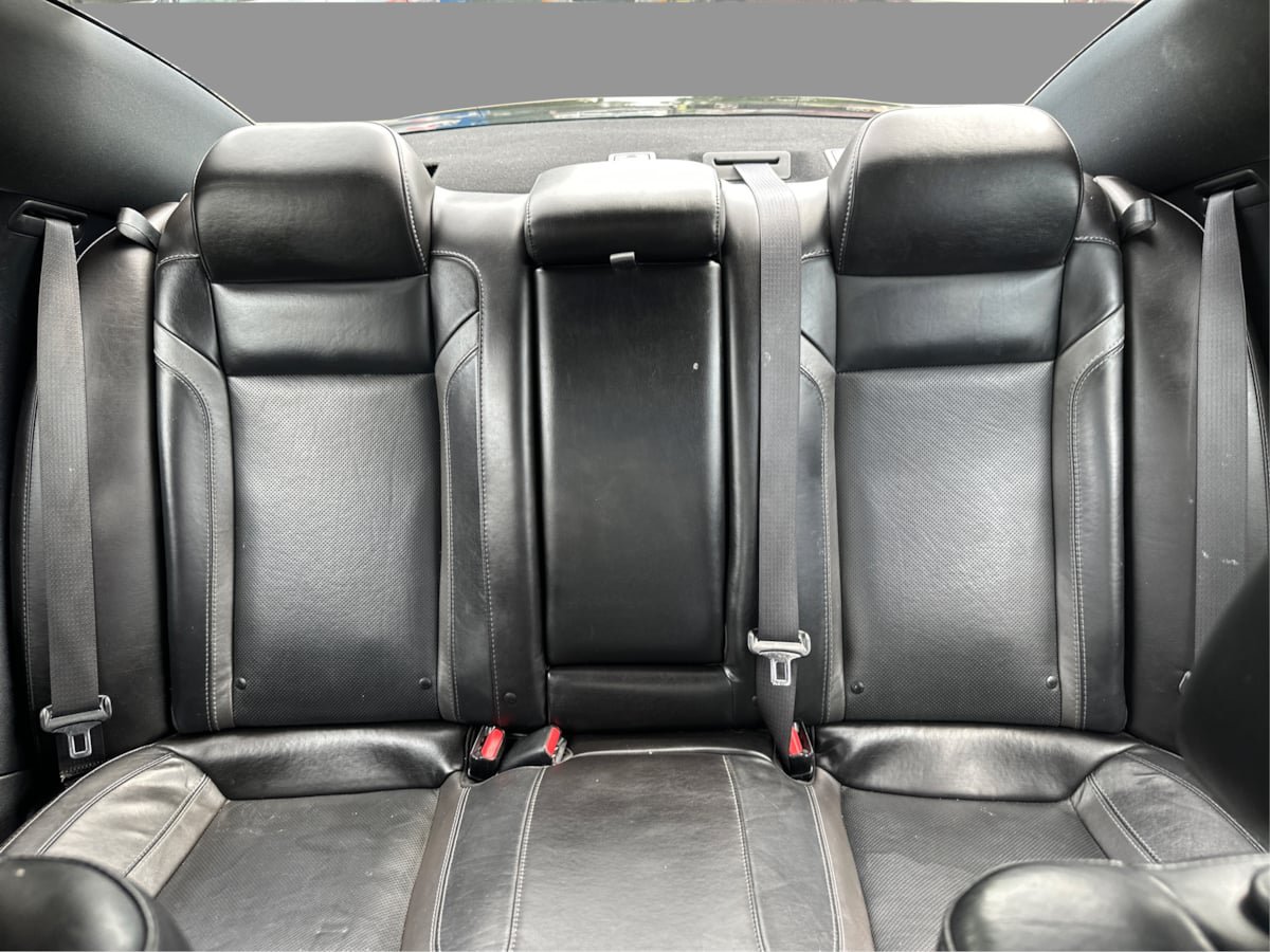 Used 2020 Dodge Charger SXT w/ Leather Interior Group RWD image 24