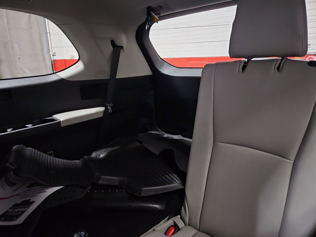 New 2026 Toyota Grand Highlander XLE image 22