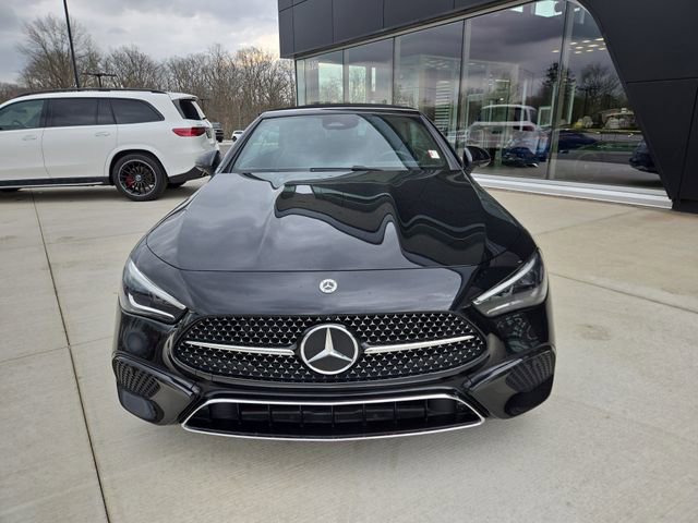 Used 2025 Mercedes-Benz CLE 300 4MATIC Cabriolet image 8