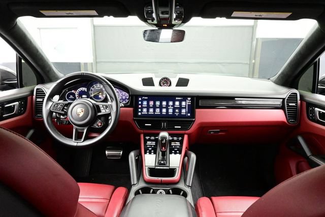 Certified 2023 Porsche Cayenne Turbo GT AWD/4WD image 20