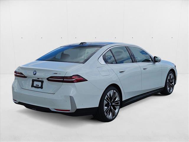 New 2026 BMW i5 eDrive40 image 2