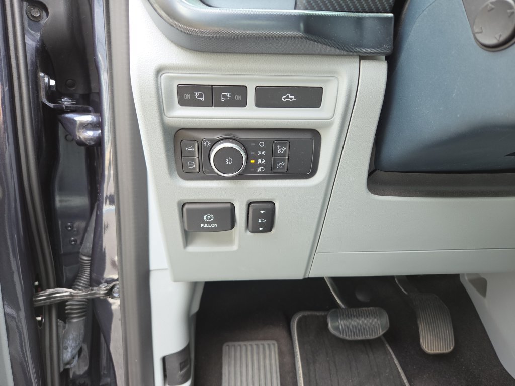 Used 2022 Ford F150 Limited AWD/4WD image 20