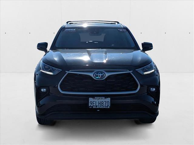 Used 2023 Toyota Highlander Bronze Edition image 2