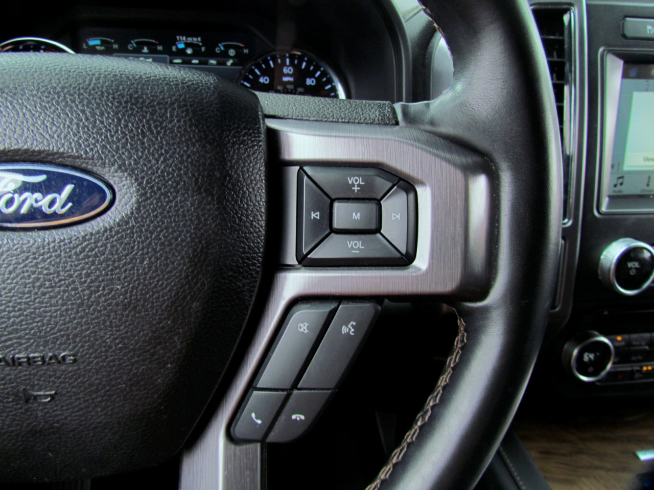 Used 2018 Ford Expedition Max Platinum image 37