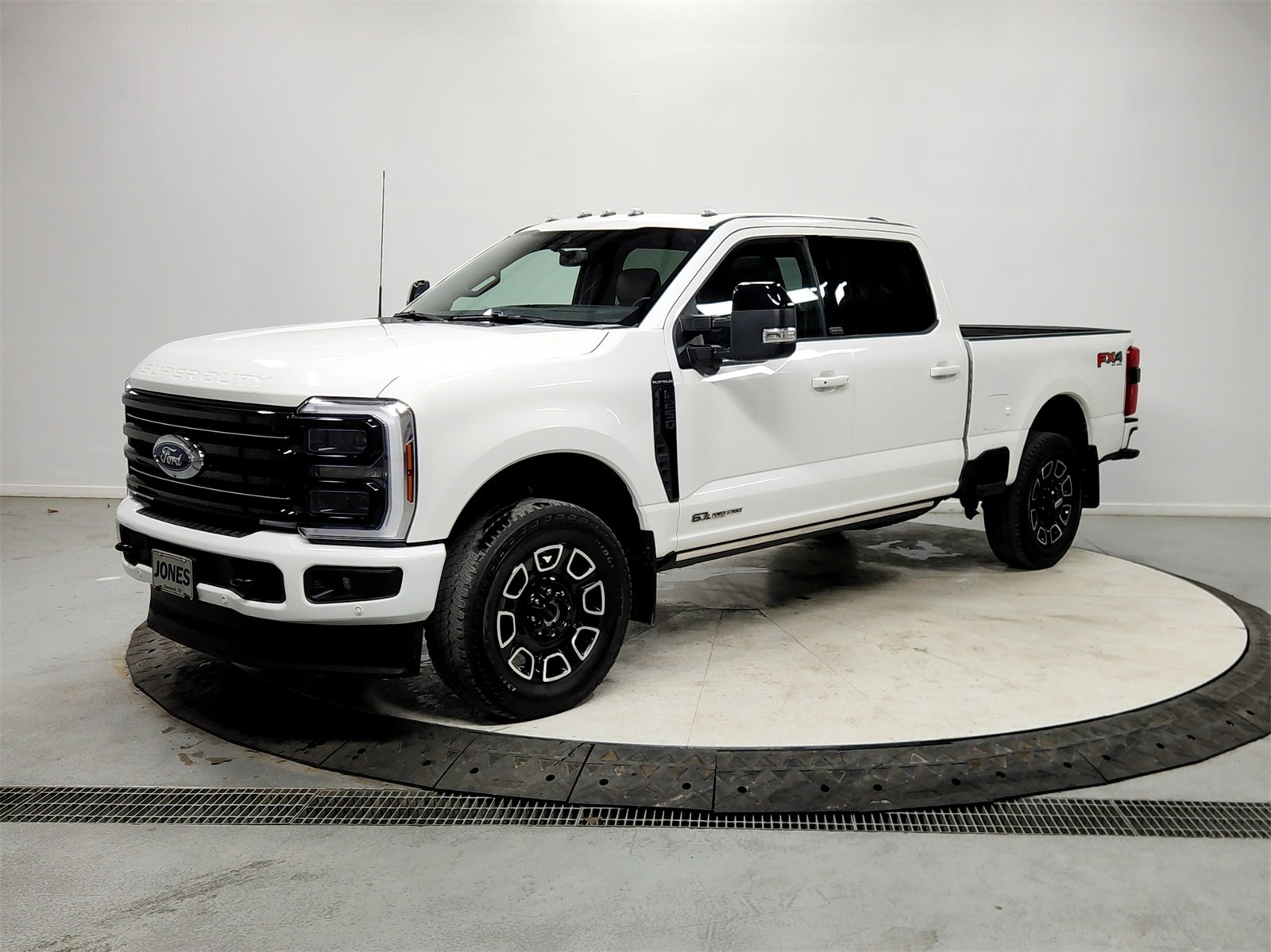 Used 2025 Ford F250 Platinum image 3