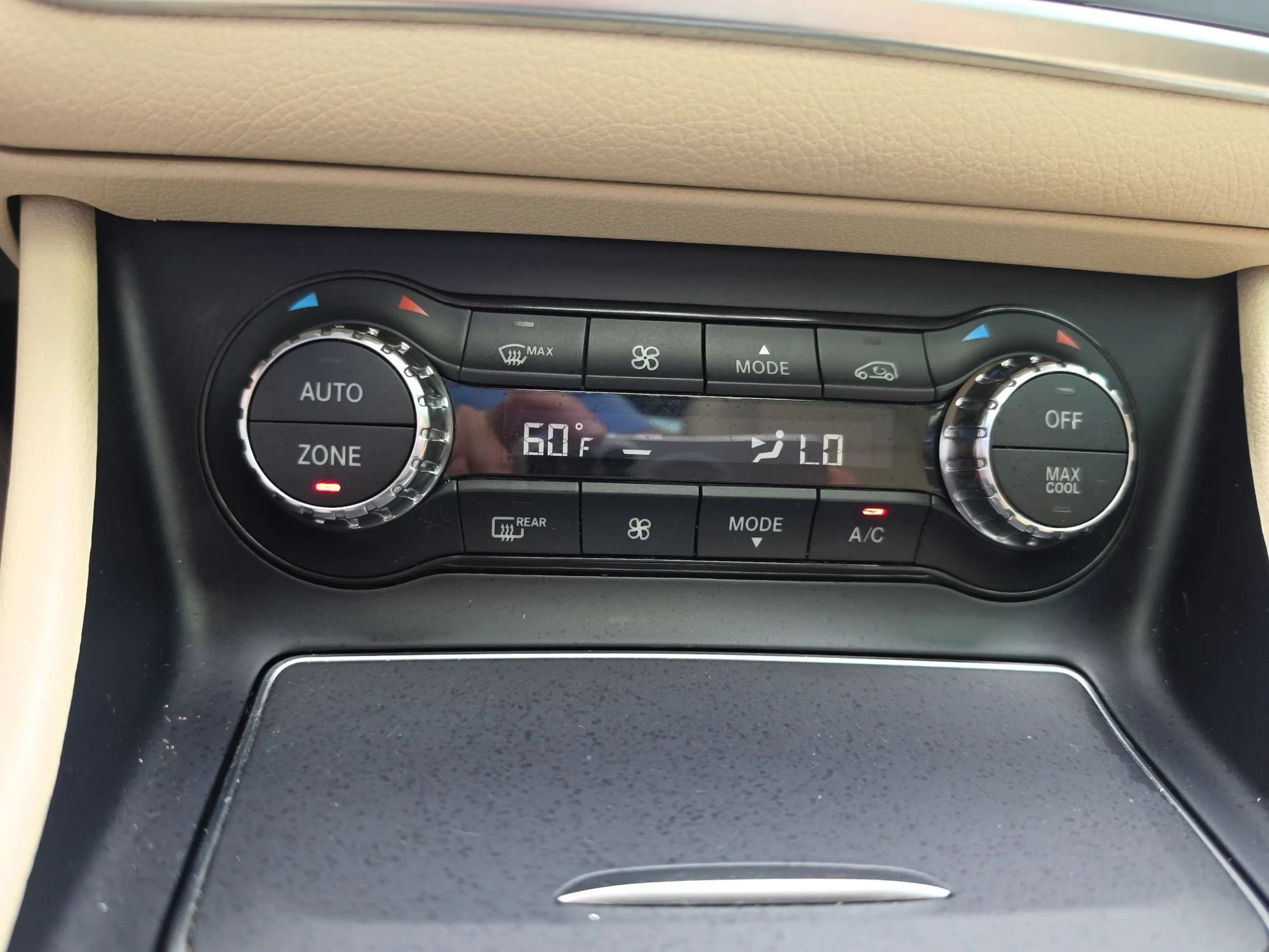Used 2017 Mercedes-Benz CLA 250 4MATIC image 32
