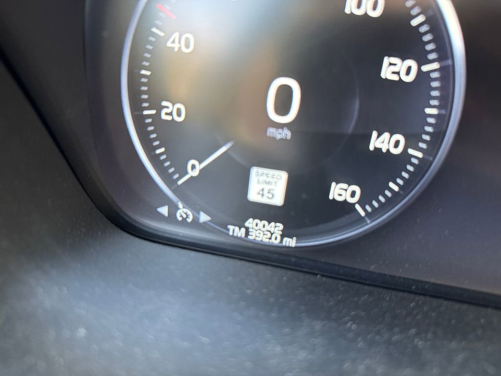 Used 2020 Volvo S60 T5 Inscription image 20