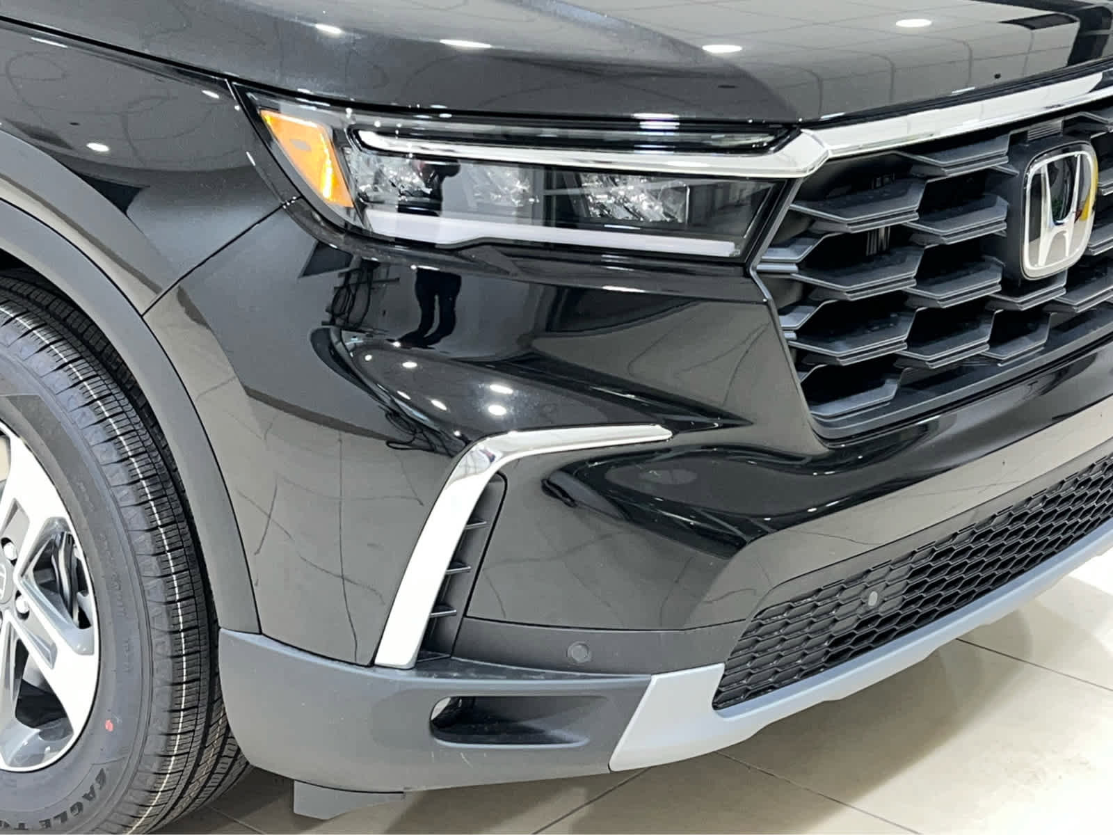 New 2025 Honda Pilot EX-L image 2