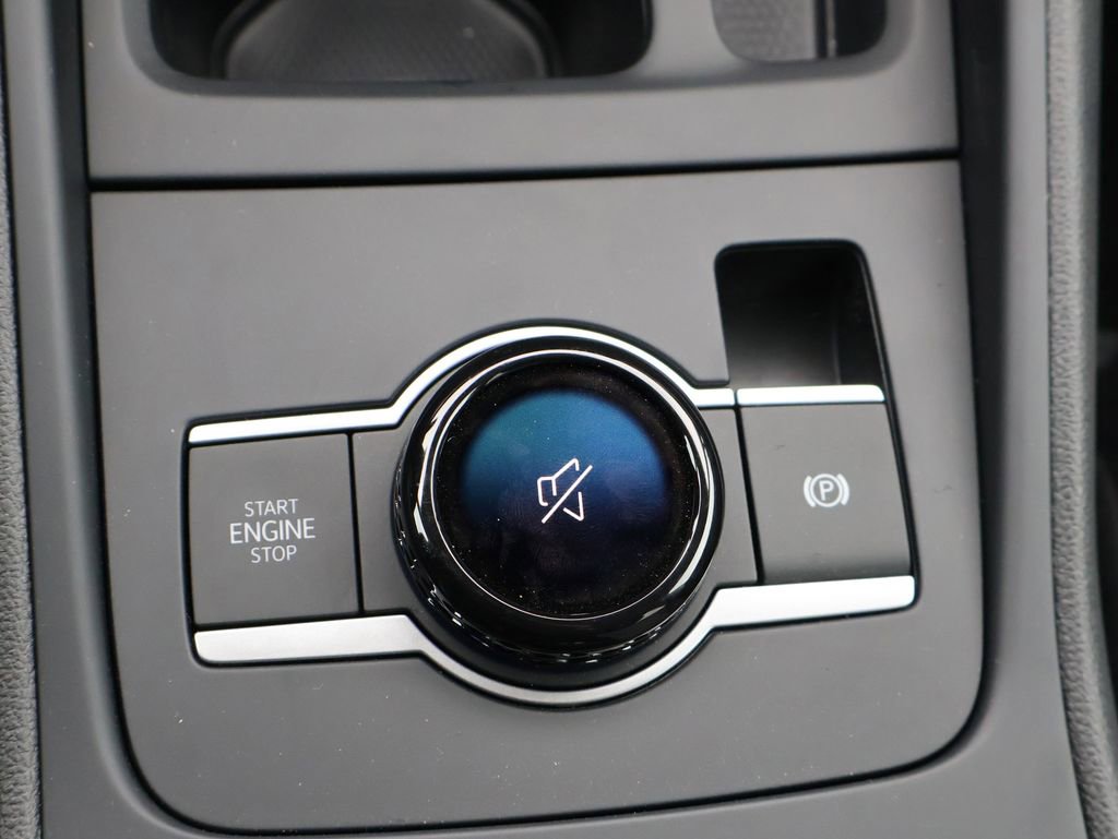 Used 2025 Volkswagen Tiguan S image 27