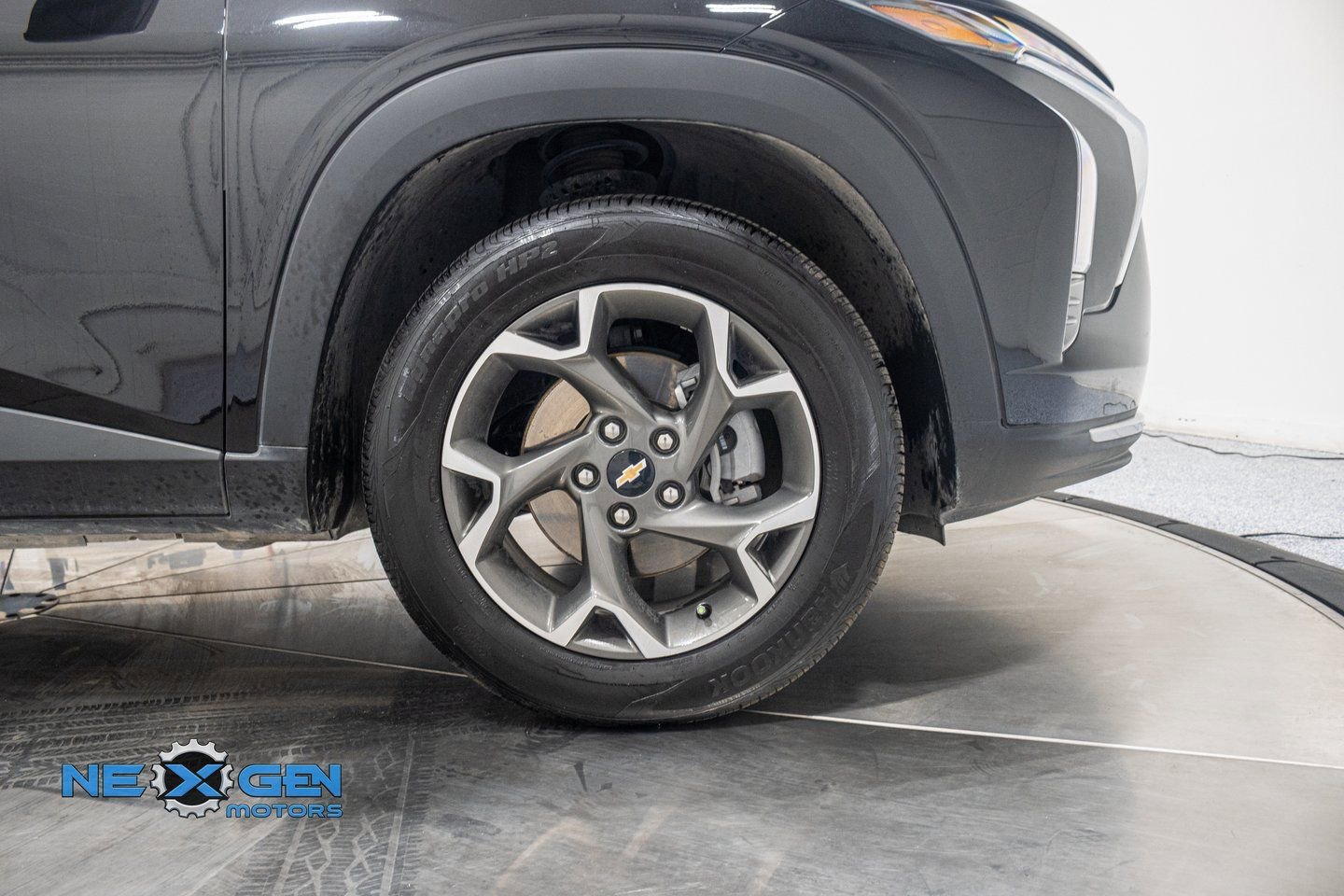 Used 2025 Chevrolet Trax LT w/ Driver Confidence Package image 42
