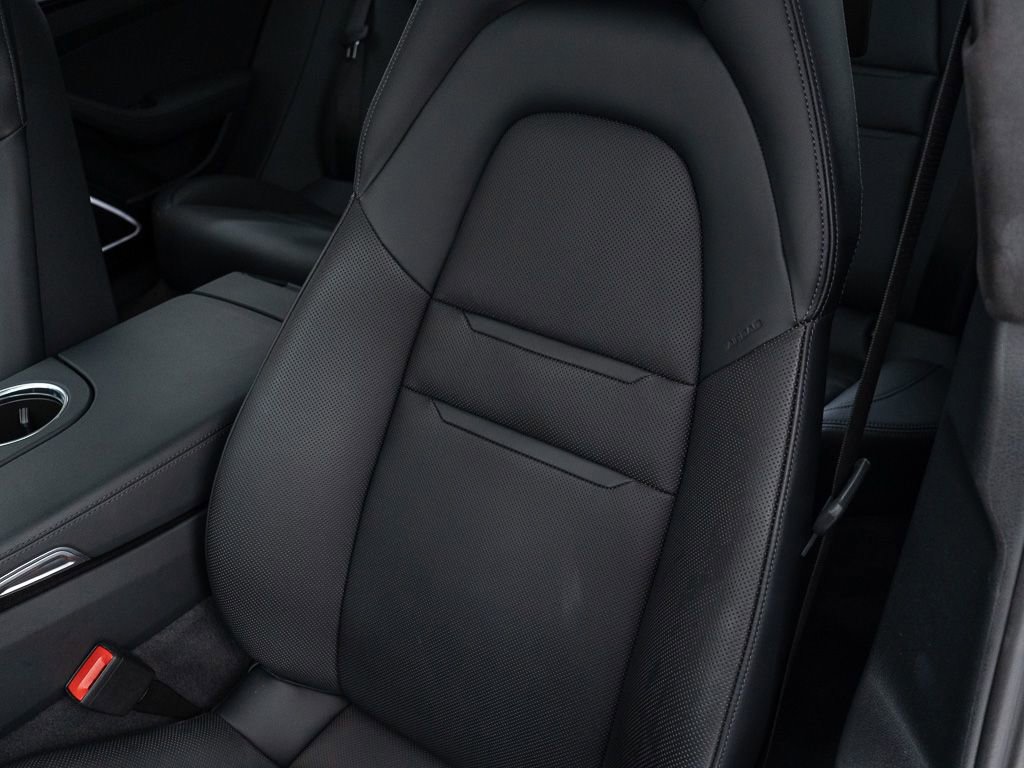 Used 2023 Porsche Panamera GTS AWD/4WD image 18