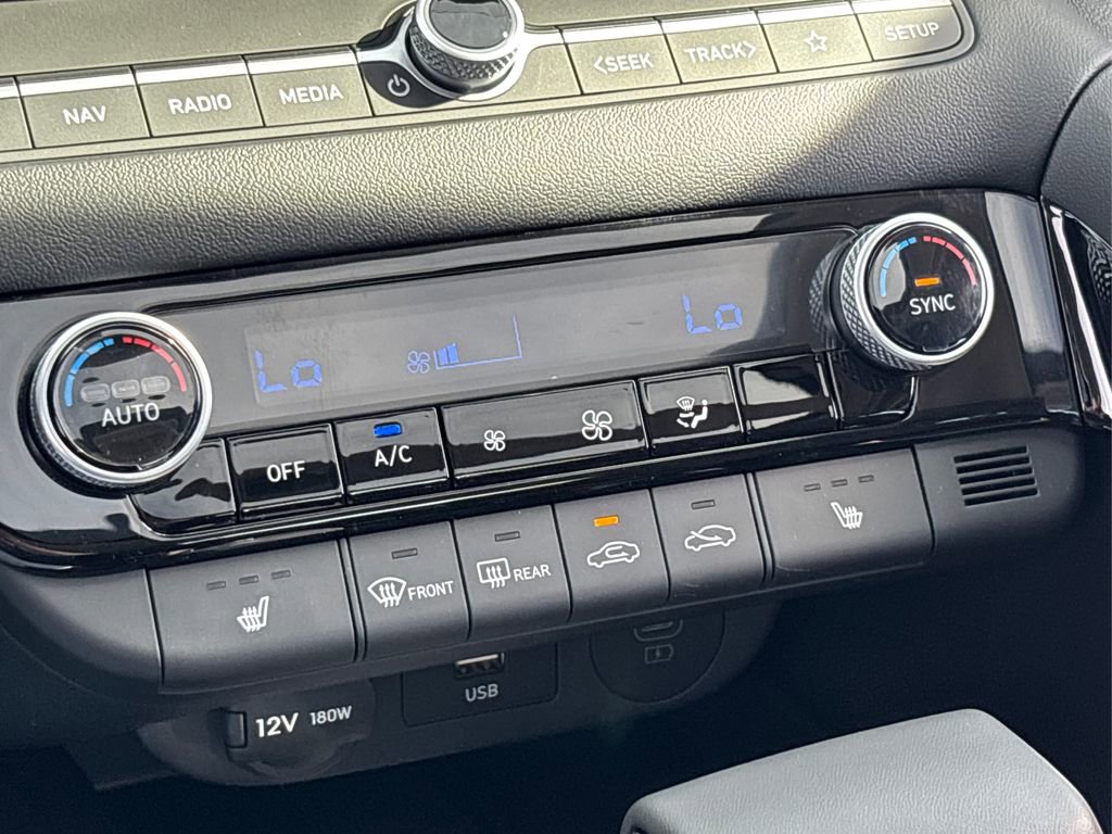 New 2026 Hyundai Elantra Limited image 22