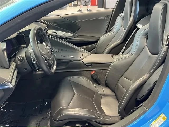 Used 2025 Chevrolet Corvette Z06 RWD image 18