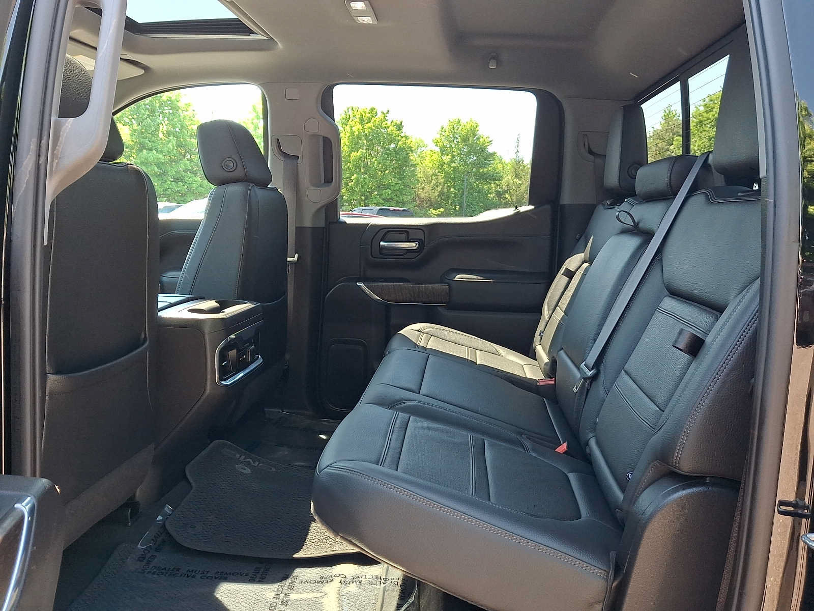Used 2022 GMC Sierra 1500 Denali w/ Denali Reserve Package AWD/4WD image 12