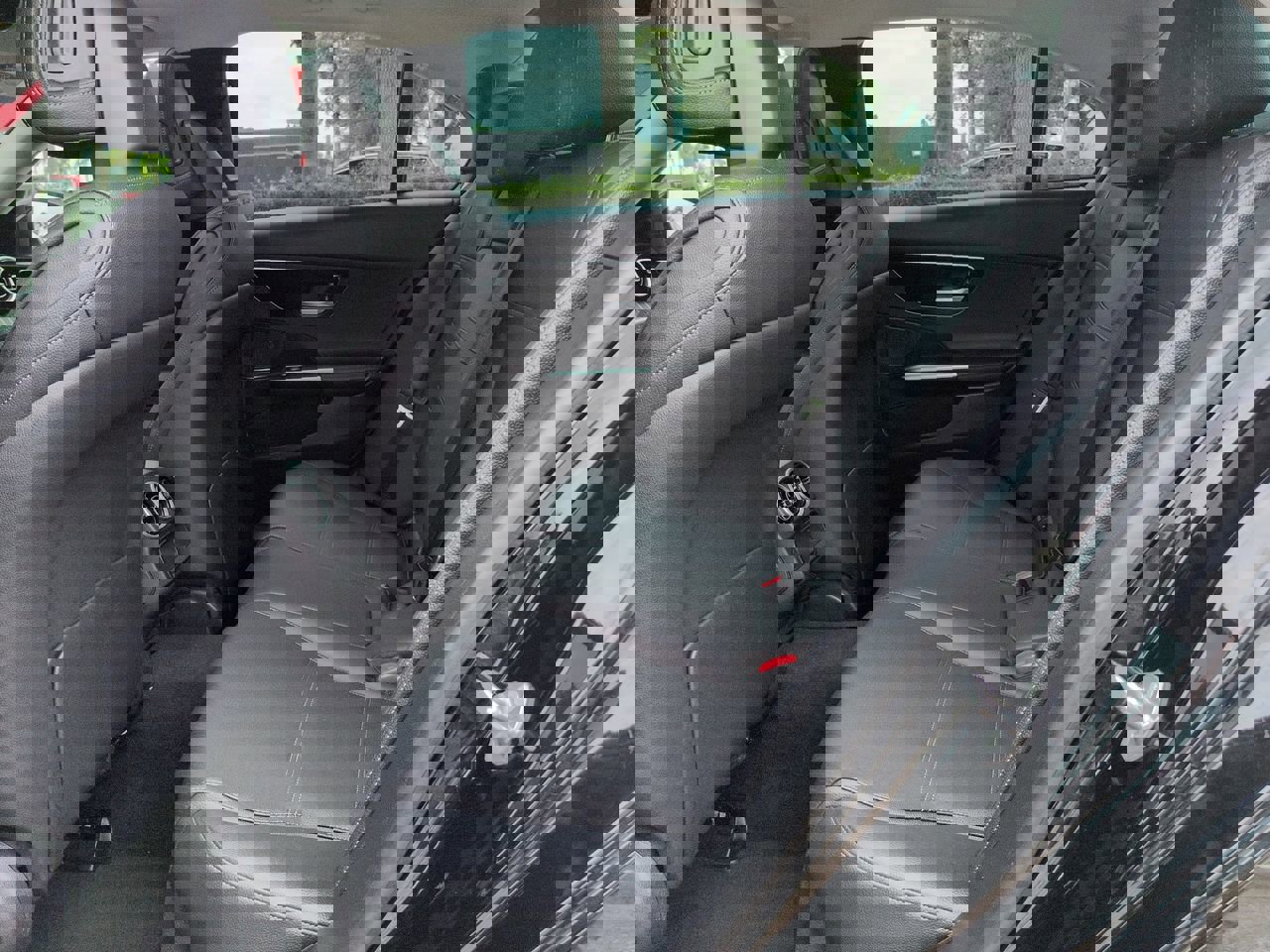 Used 2023 Mercedes-Benz C 300 Sedan image 13