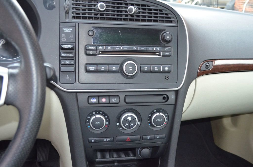 Used 2008 Saab 9-3 2.0T w/ Cold Weather Package image 21