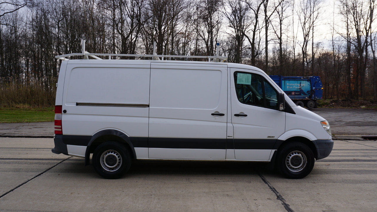 Used 2012 Mercedes-Benz Sprinter 2500 image 7