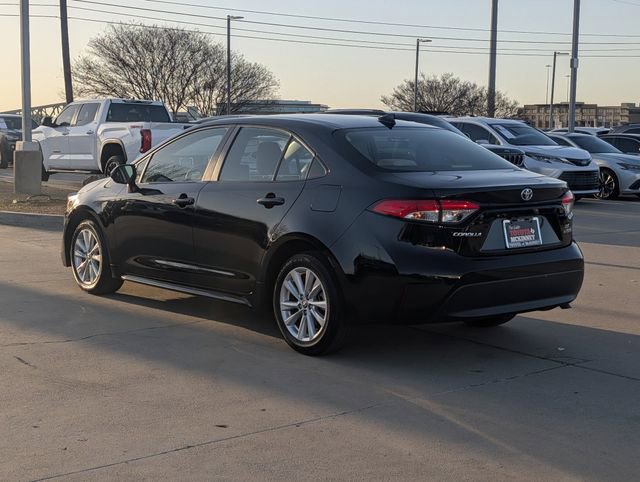 Used 2024 Toyota Corolla LE w/ LE Convenience Package image 9
