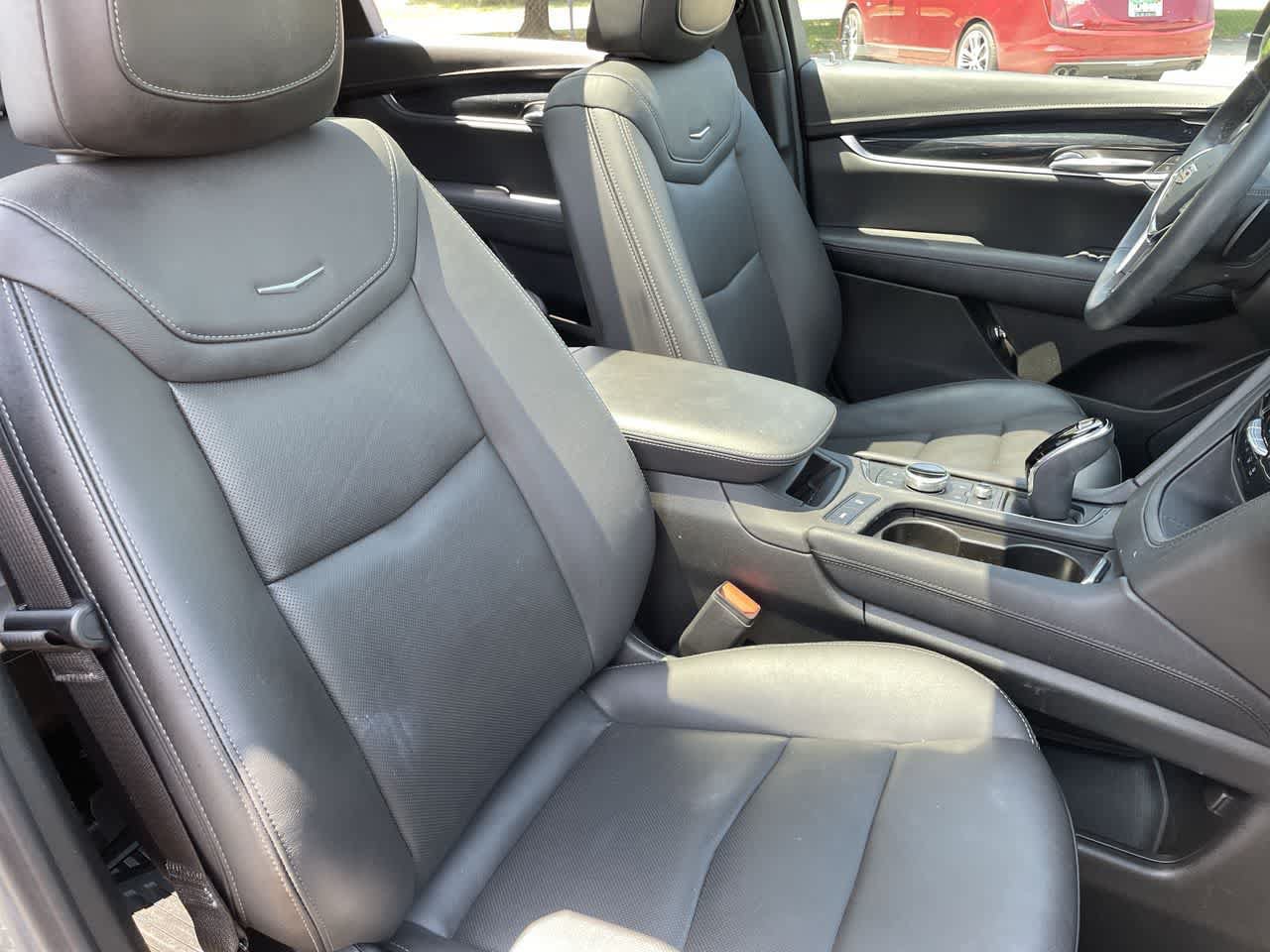 Certified 2024 Cadillac XT5 Premium Luxury FWD image 14