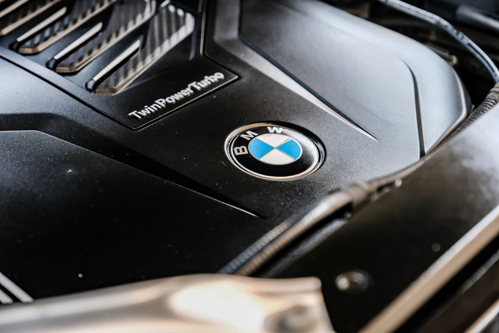Used 2022 BMW X5 sDrive40i w/ M Sport Package RWD image 58