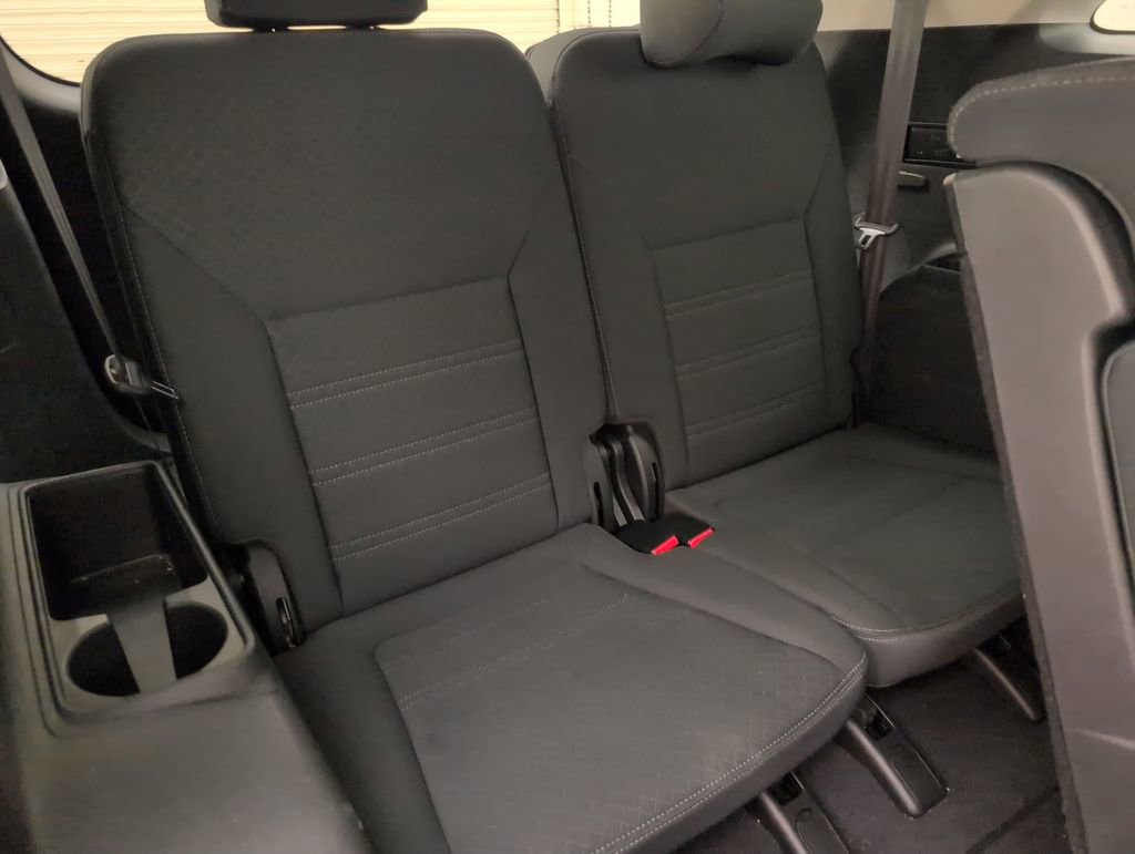 Used 2020 Kia Sorento LX FWD image 17