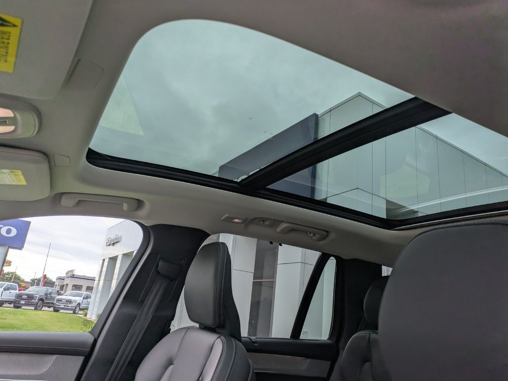New 2027 Volvo XC90 B6 Ultra AWD/4WD image 19