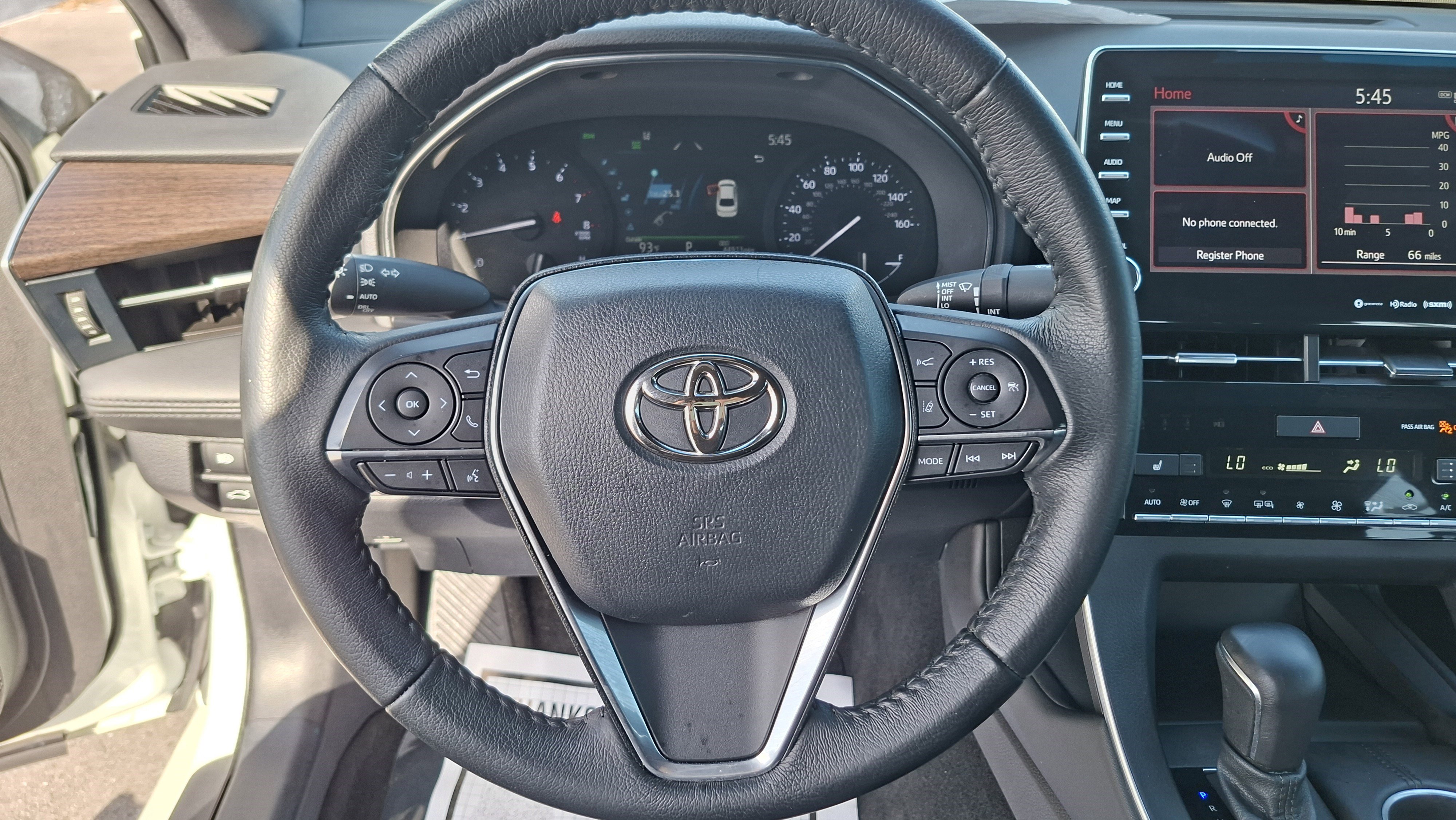 Used 2022 Toyota Avalon XLE FWD image 11