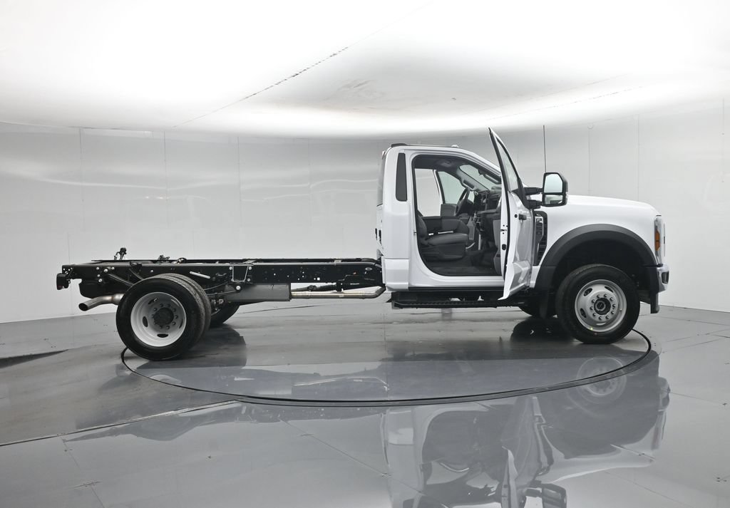 New 2026 Ford F450 XL w/ XL Chrome Package AWD/4WD image 4