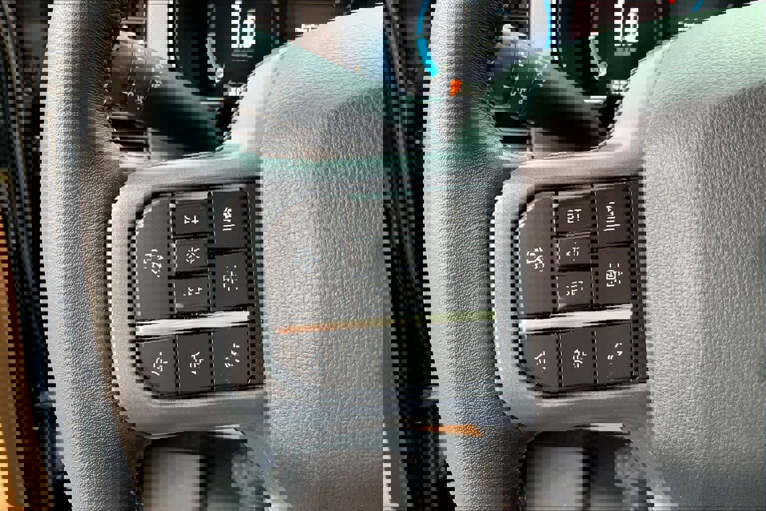 Used 2023 Ford F150 Lariat w/ Trailer Tow Package image 22