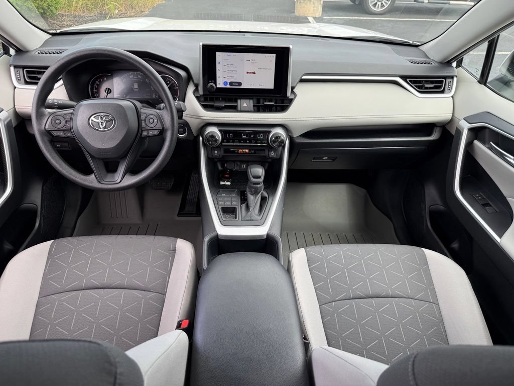 Certified 2025 Toyota RAV4 XLE AWD/4WD image 33
