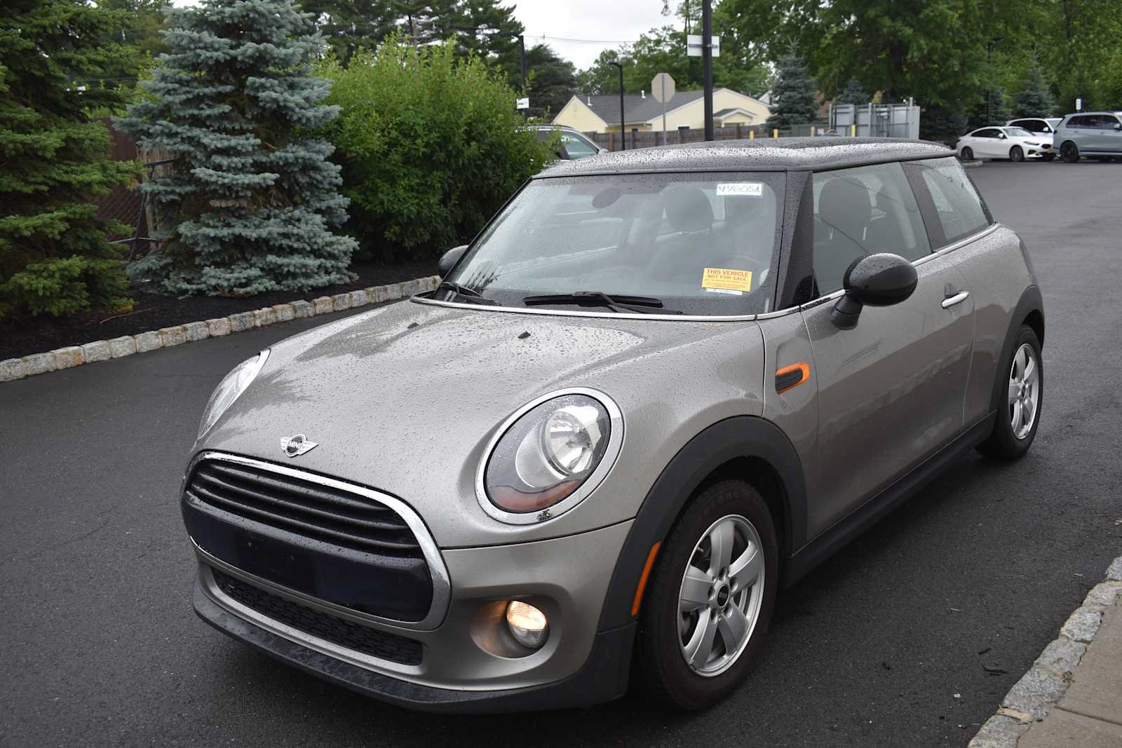 Used 2017 MINI Cooper 2-Door Hardtop FWD image 3