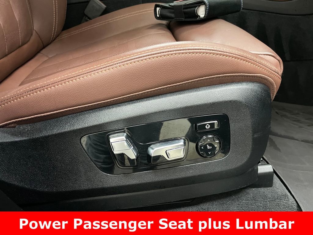 Used 2022 BMW X5 xDrive40i w/ M Sport Package image 12