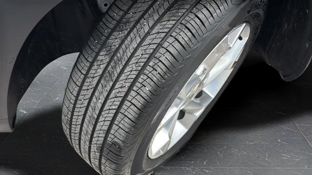 Used 2025 Chevrolet Trax LS w/ LS Convenience Package image 33