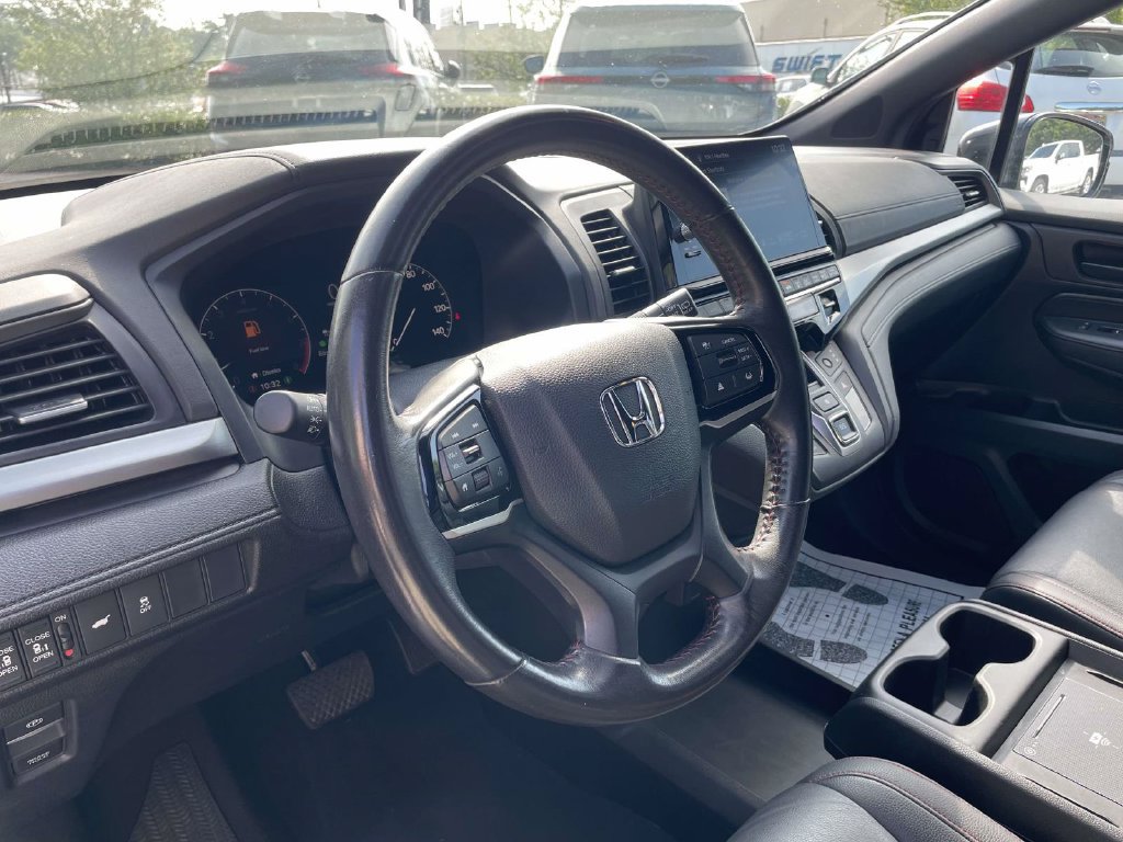 Used 2025 Honda Odyssey Sport-L image 18