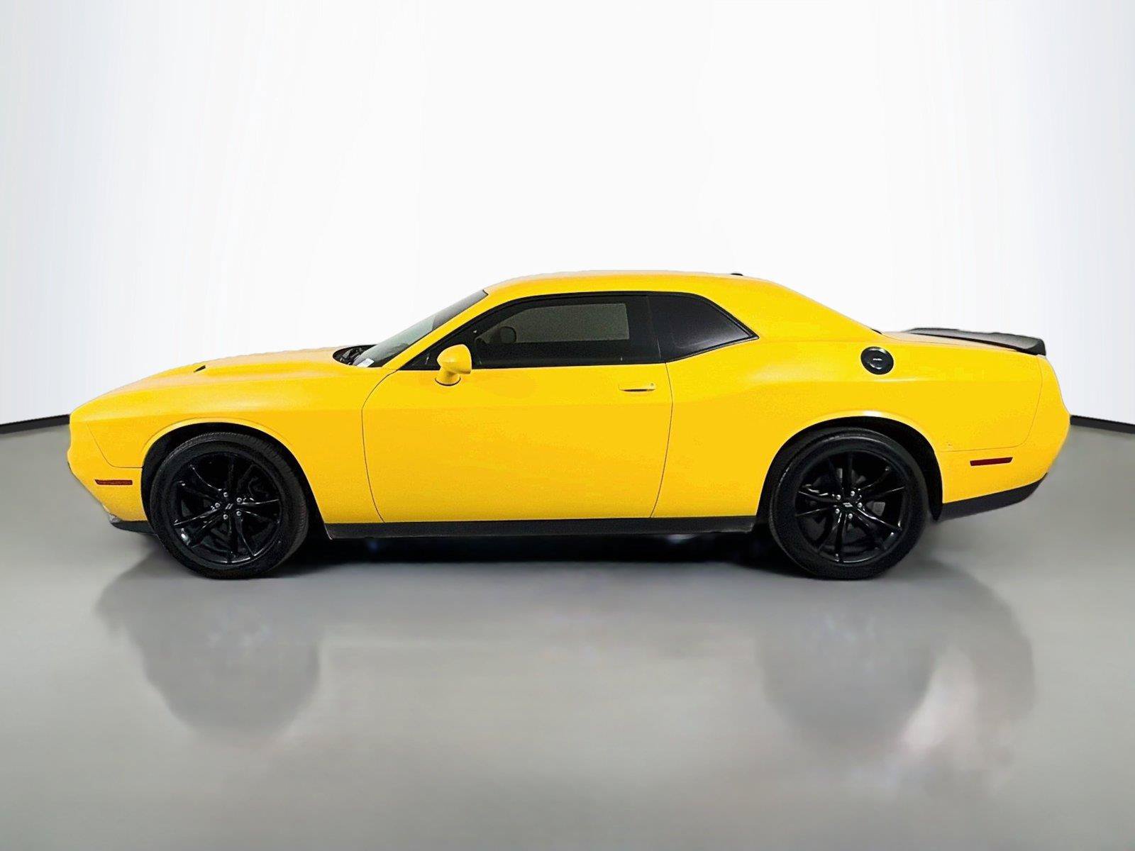 Used 2018 Dodge Challenger SXT w/ Blacktop Package RWD image 8
